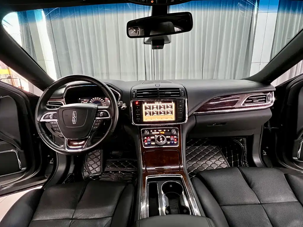 Lincoln Continental 2018 2.0T Two-Wheel Drive尊享版