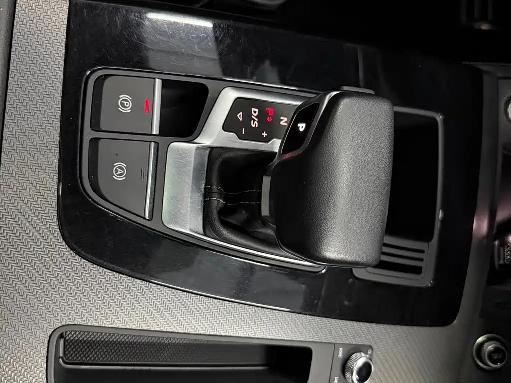 Audi Q5L 2023 40T Premium Dynamic Edition