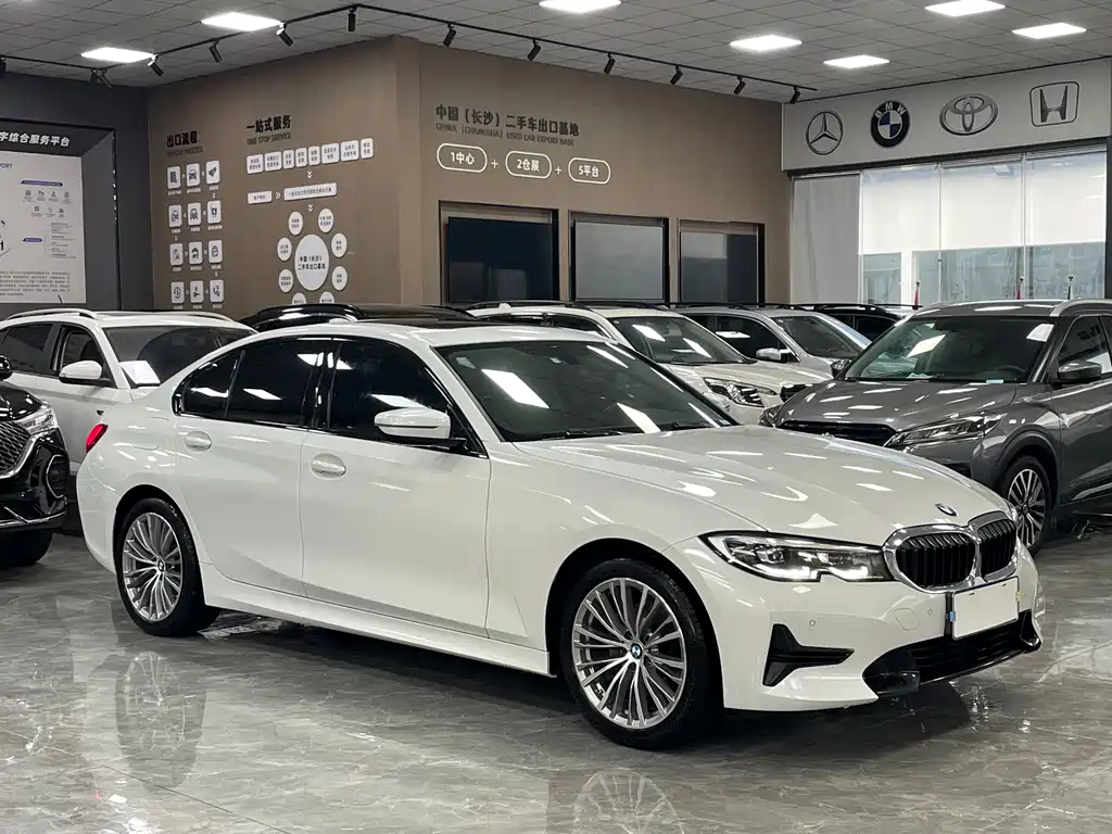 BMW 3 Series 2022 Model Refresh 320i Sport Package