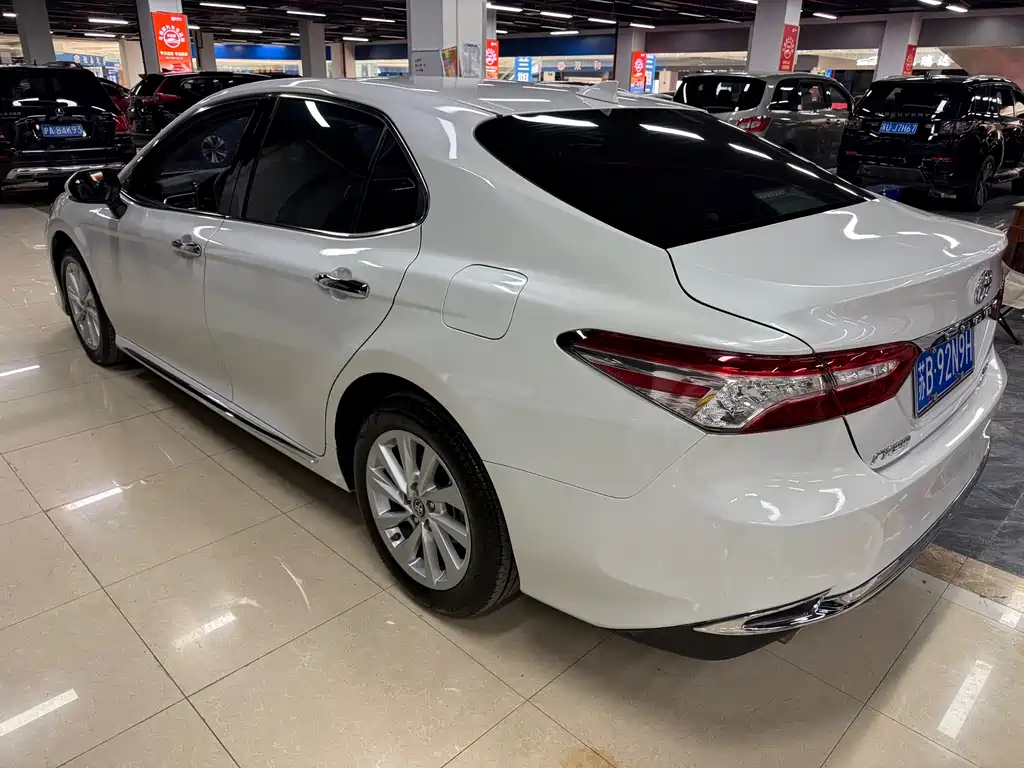Camry 2023 2.0G Luxury Edition