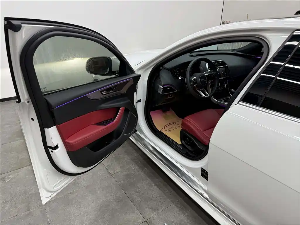 Jaguar XEL 2021 2.0T 250PS R-DYNAMIC S Progressive Sport Edition