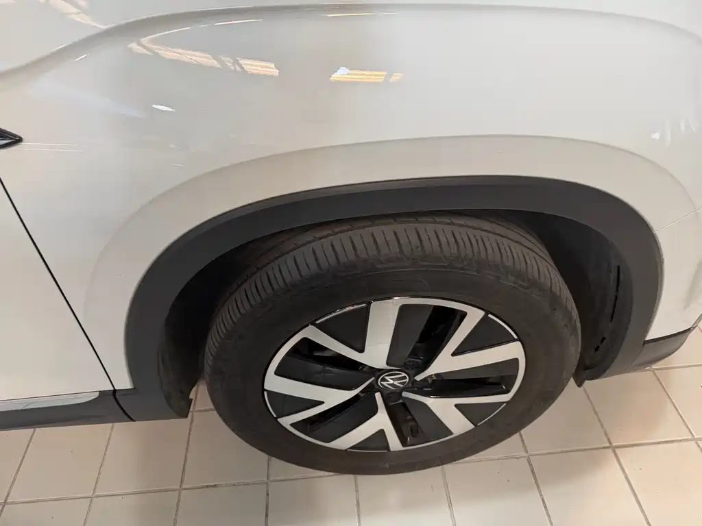 Tayron 2023 300TSI Two-Wheel Drive Luxury Plus Advanced Edition