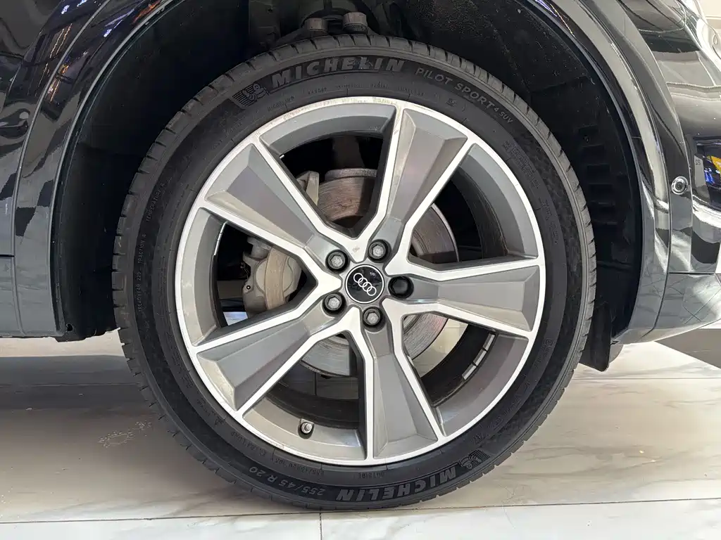 Audi Q5L 2023 45T Premium Dynamic Edition