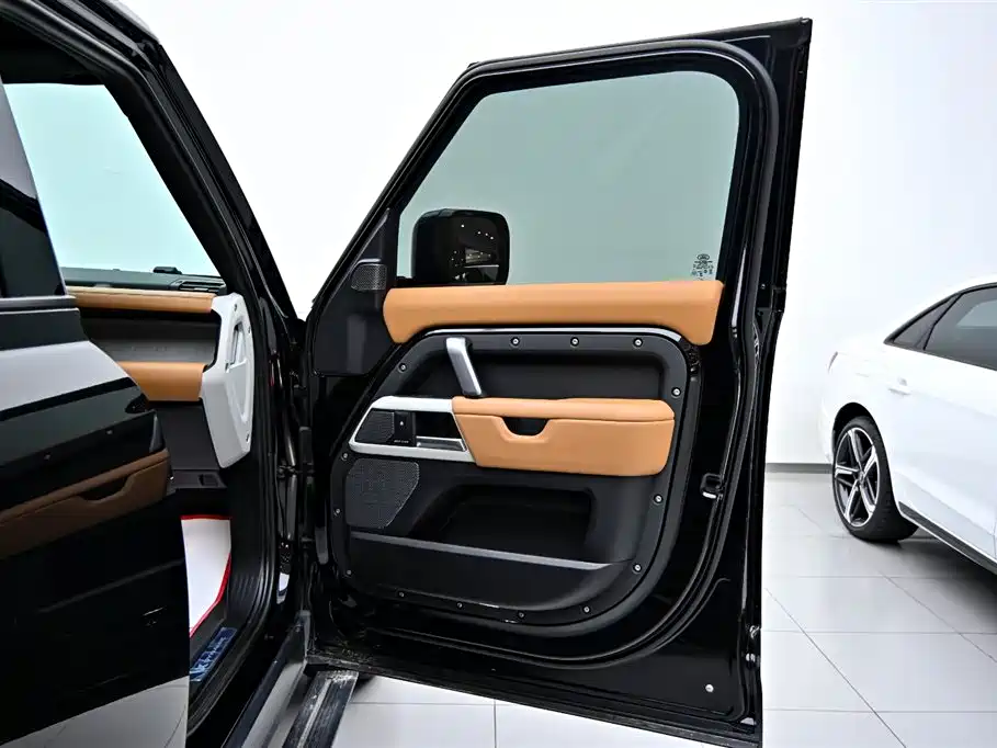 Land Rover Defender 2024 110 3.0T P400 X-DYNAMIC HSE