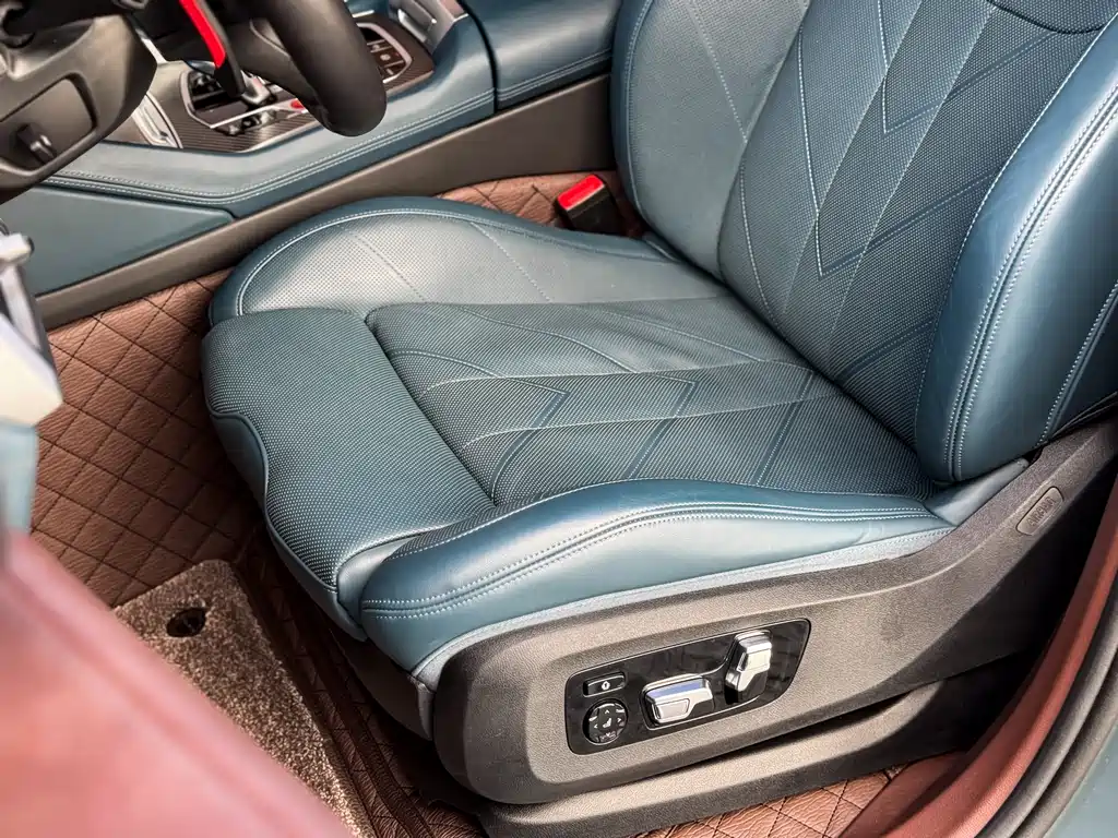 BMW XM 2023 Base Model
