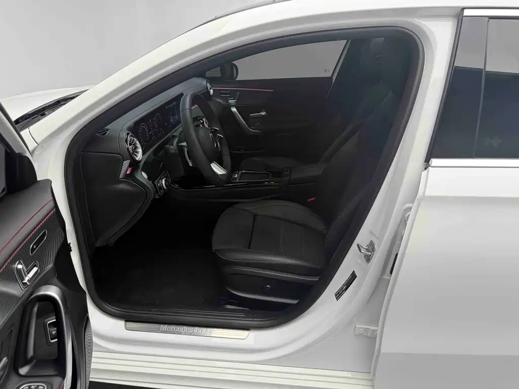 Mercedes-Benz A-Class 2024 Facelift A 200 L Fashion Edition
