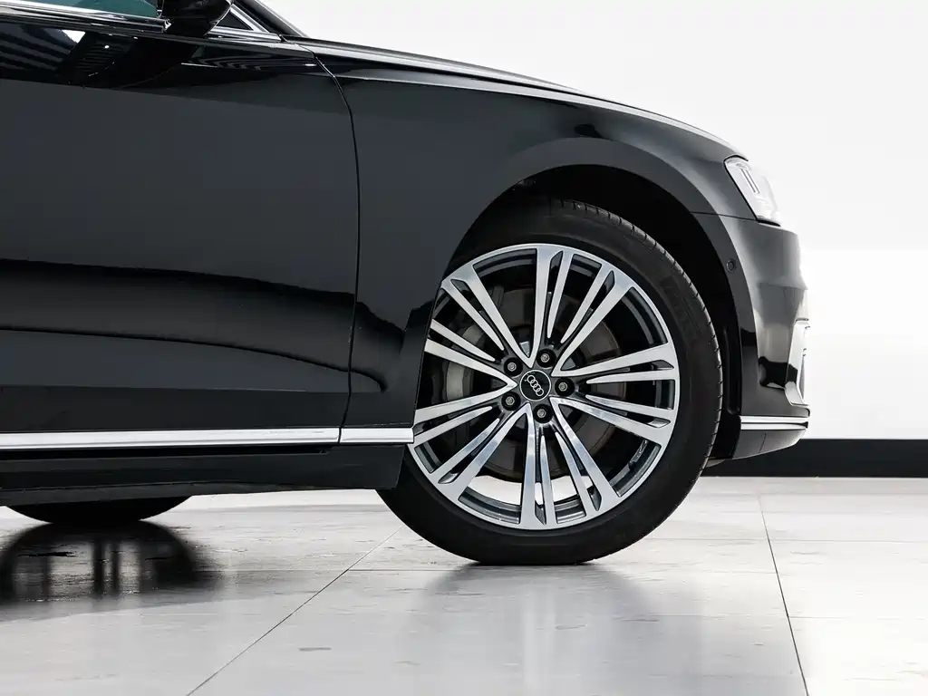 Audi A8 2022 model A8L 55 TFSI quattro Prestige Edition Collector's Version