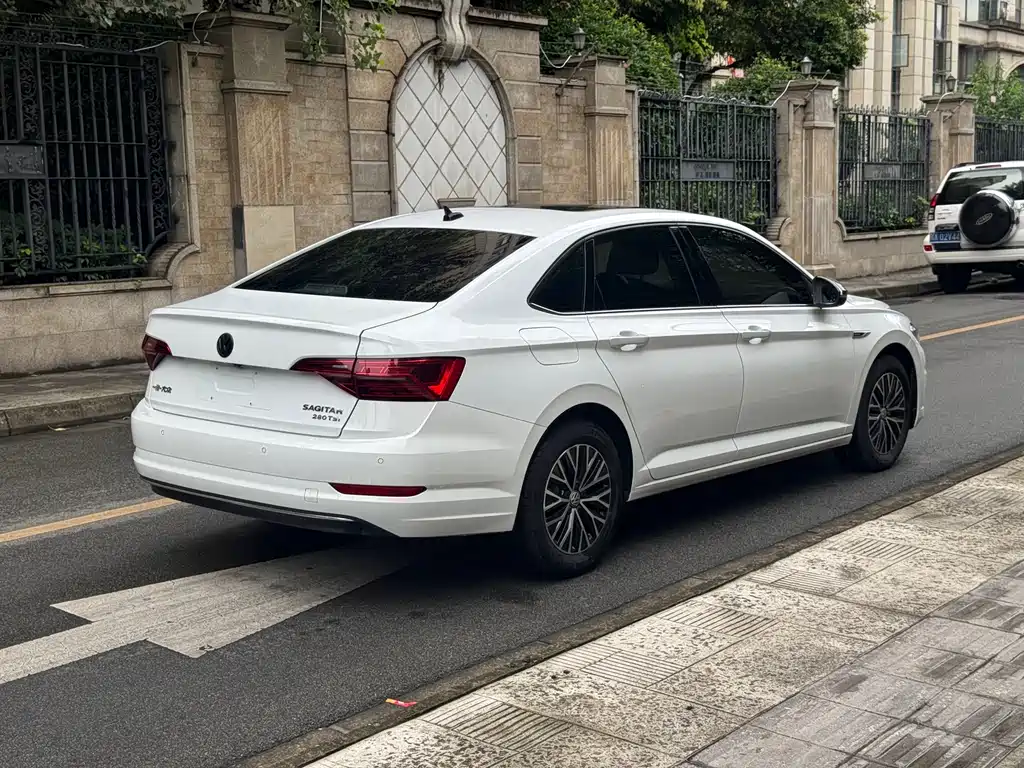 Volkswagen Sagitar 2021 280 TSI DSG Comfort Smart Connect Edition