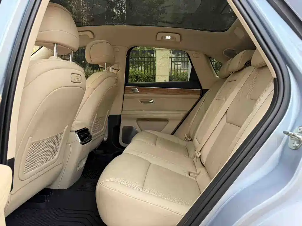 SUV M5 2023 Edition Range-Extended Quad Drive Smart Driving Version