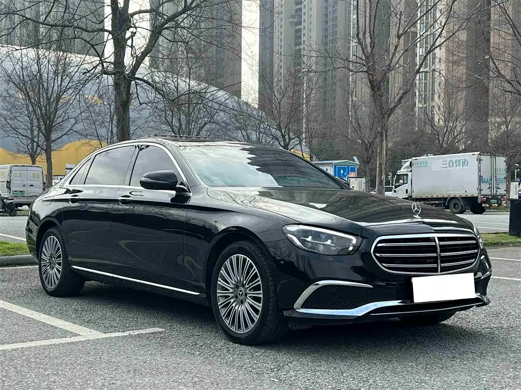 Mercedes-Benz E-Class 2022 E 300 L Fashion Edition