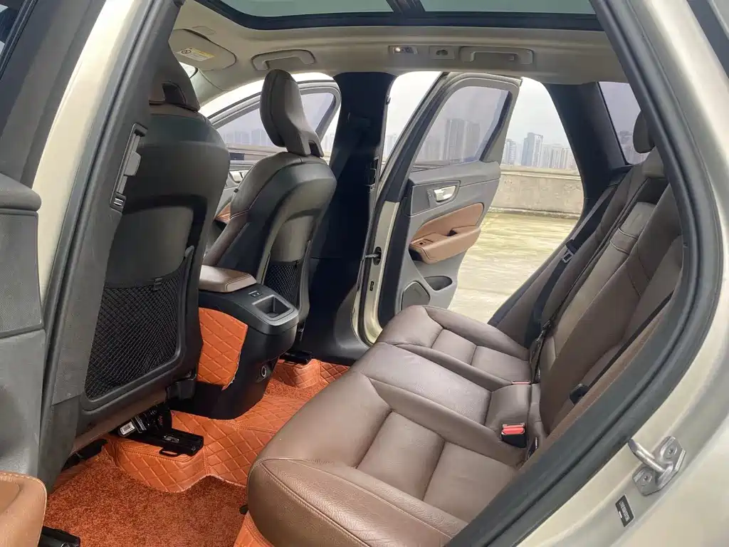 Volvo XC60 2019 T5 AWD Momentum Edition Euro VI