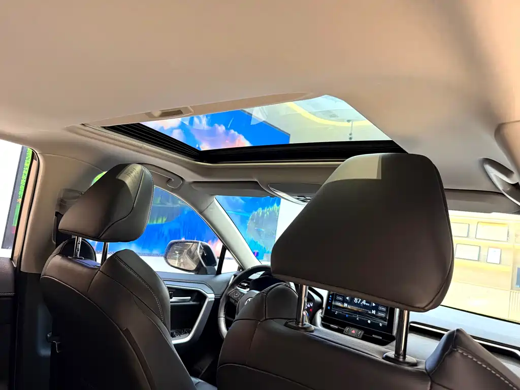Velaranda 2022 model Hybrid 2.5L E-CVT two-wheel drive luxury edition