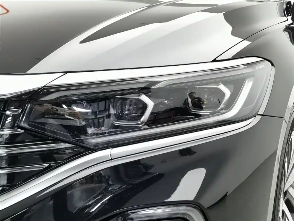 Passat PHEV 2022 430 Luxury Hybrid Edition