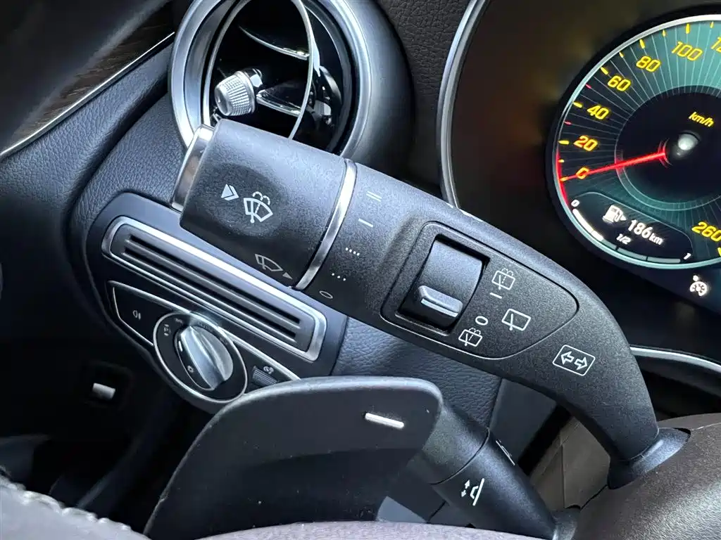 Mercedes GLC 2022 Facelift 260 L 4MATIC Luxury Edition