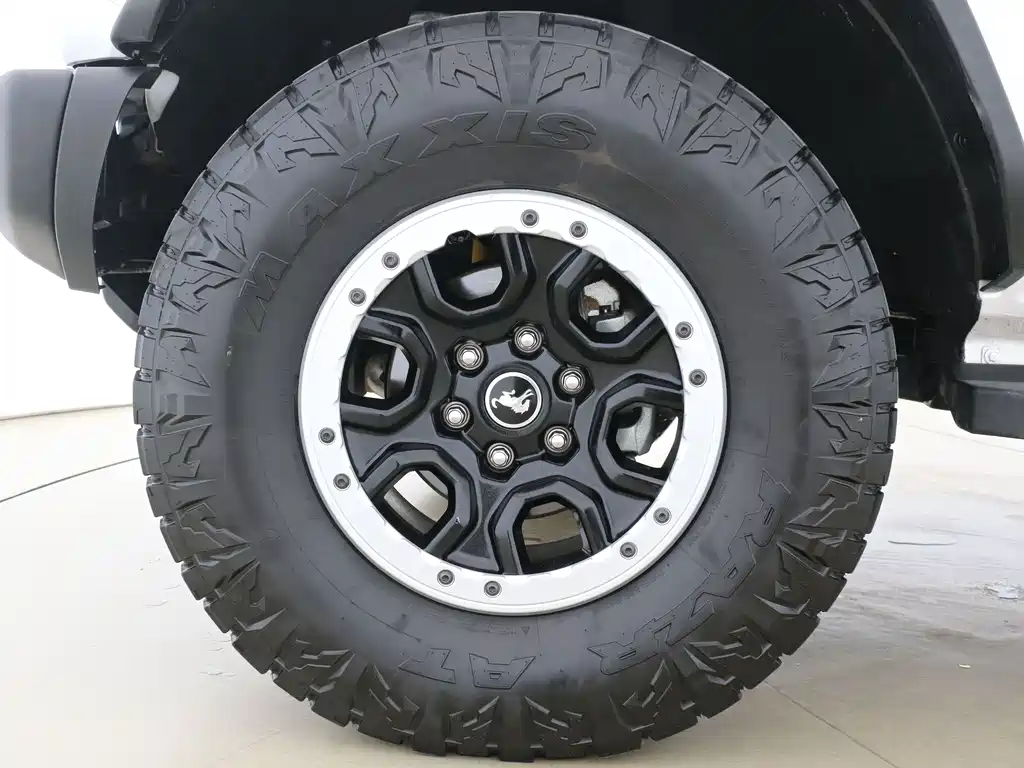 Ford Bronco 2024 2.3T Matte Black Big Foot Off-Road Edition