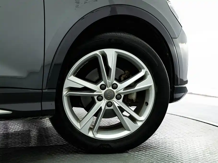 Audi Q3 2020 35 TFSI Fashion Elegance Edition