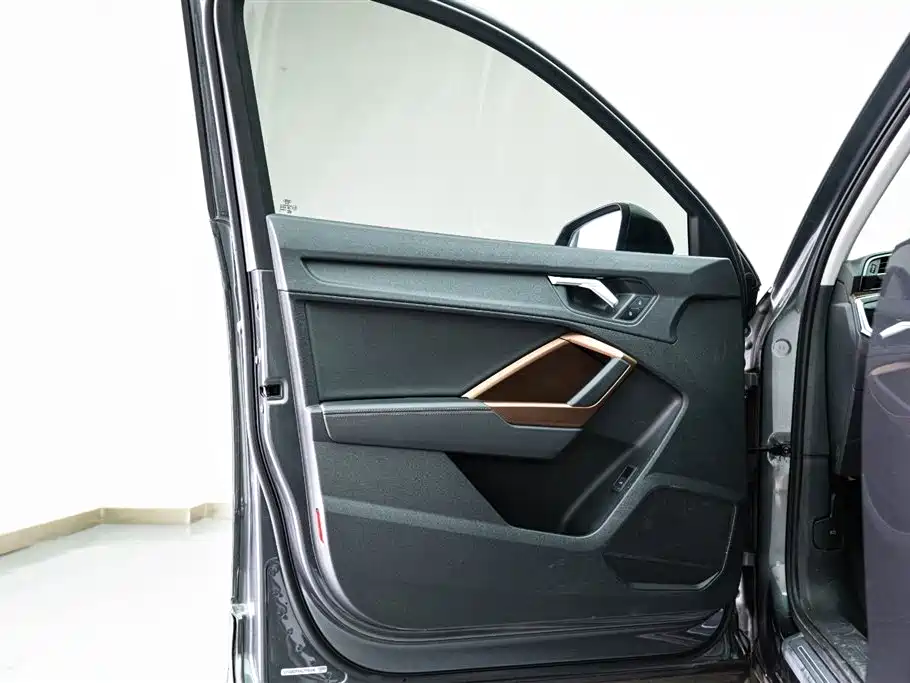 Audi Q3 2020 35 TFSI Fashion Elegance Edition