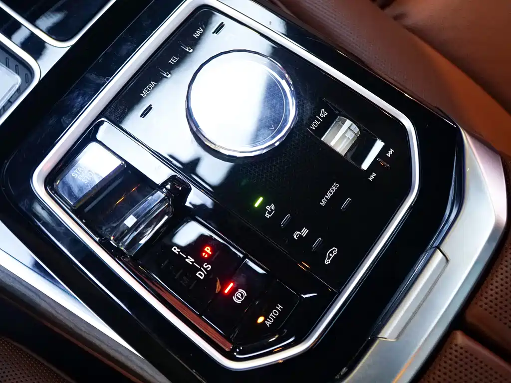 BMW 7 Series 2023 740Li Excellence Edition Luxury Package