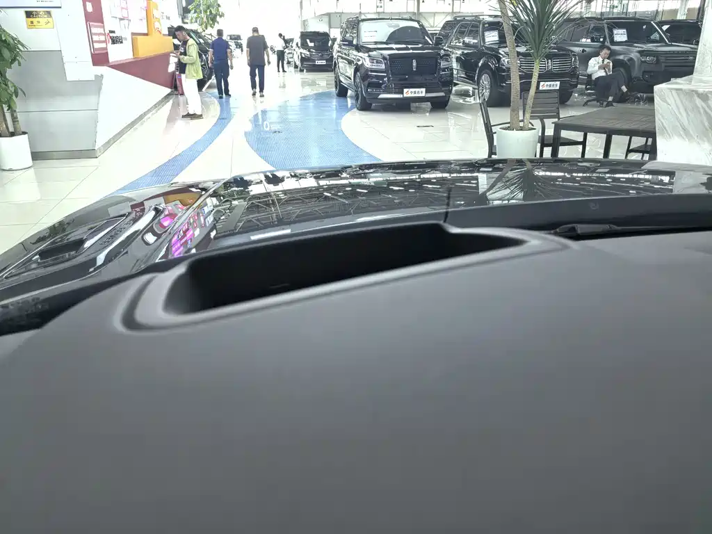 Range Rover Sport 2021 3.0 L6曜黑版