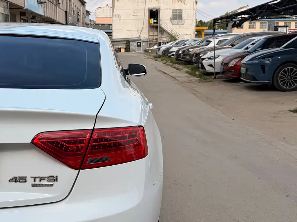Audi A5 Import 2014 Model Sportback 45 TFSI