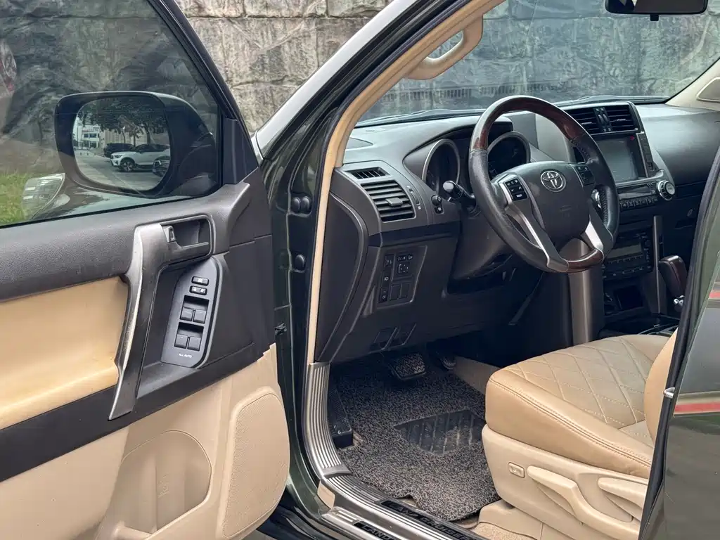 Prado Import 2014 Model 2.7L Automatic Standard Edition