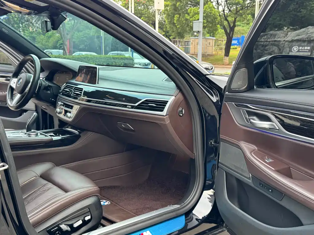 BMW 7 Series 2019 Model Facelift 730Li M Sport Package