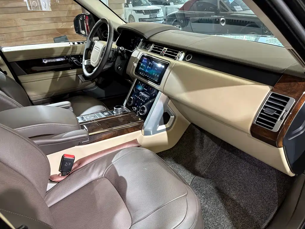 Range Rover 2022 3.0 L6 360PS Classic Edition