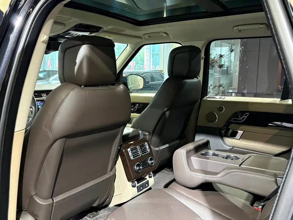 Range Rover 2022 3.0 L6 360PS Classic Edition
