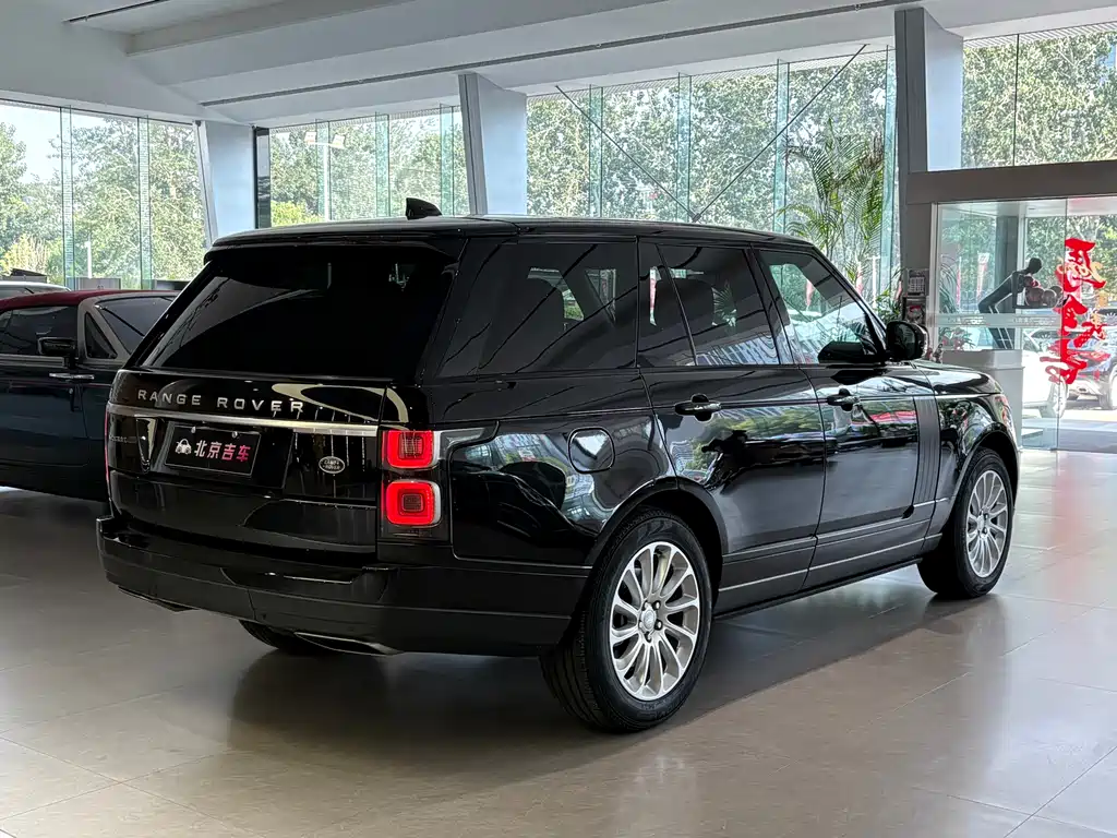 Range Rover 2022 3.0 L6 360PS Classic Edition