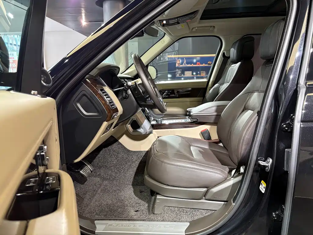 Range Rover 2022 3.0 L6 360PS Classic Edition