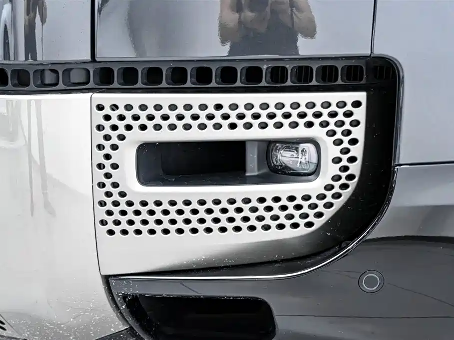 Land Rover Defender 2024 110 3.0T P400 X-DYNAMIC HSE