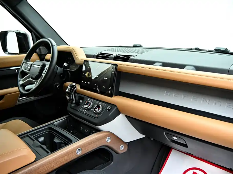 Land Rover Defender 2024 110 3.0T P400 X-DYNAMIC HSE