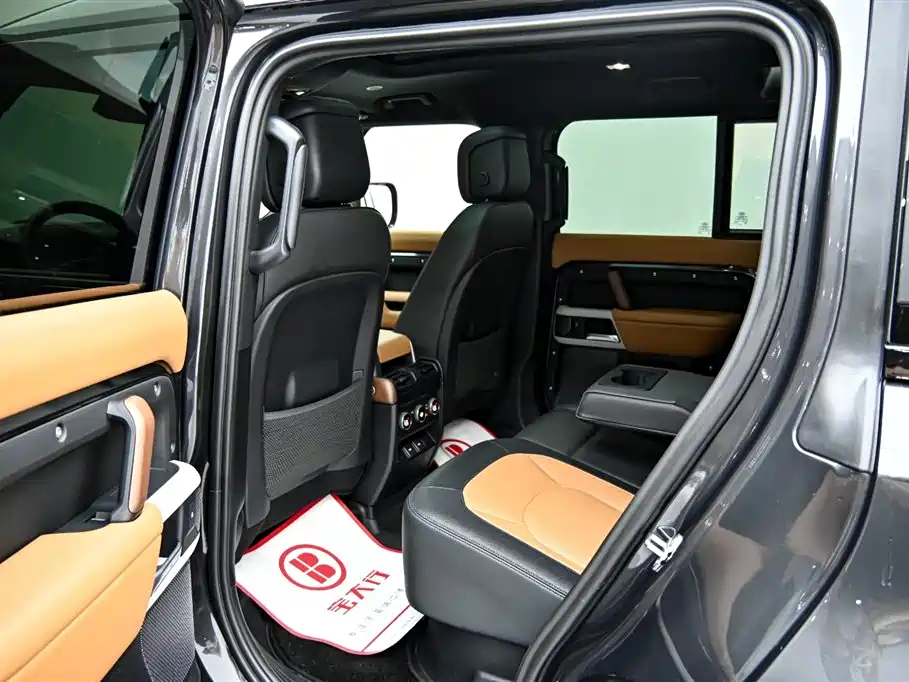 Land Rover Defender 2024 110 3.0T P400 X-DYNAMIC HSE