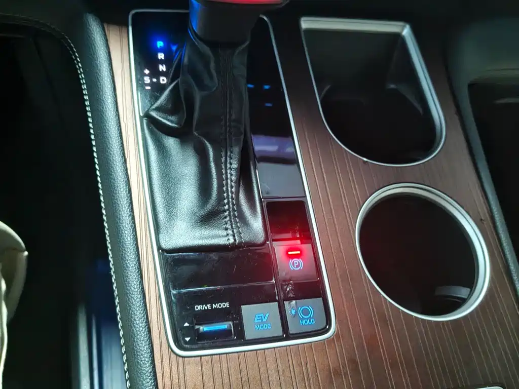 Sienna 2023 2.5L Hybrid Luxury Edition