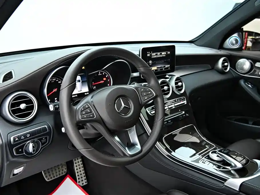 Mercedes-Benz GLC 2019 Facelift 260 L 4MATIC Luxury Edition