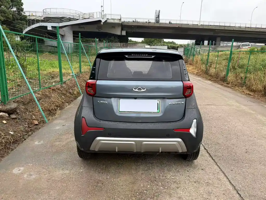 Ant Mini 2022 Sweet Pink Edition Half Sugar Version LFP 30kW 301km