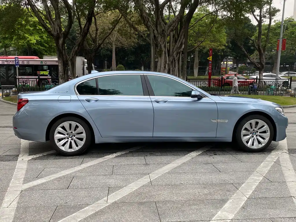 BMW 7 Series 2013 model 740Li Hybrid Edition