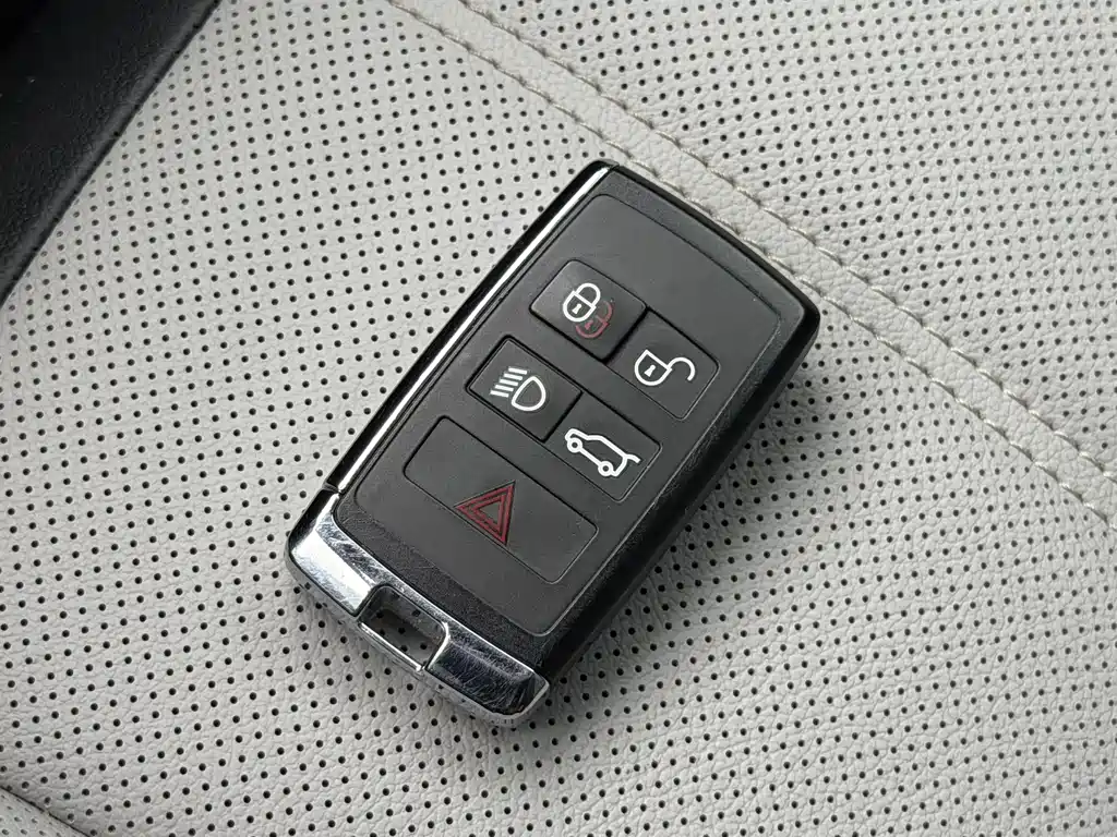 Range Rover Vogue 2020 249PS R-DYNAMIC SE Sport Tech Edition