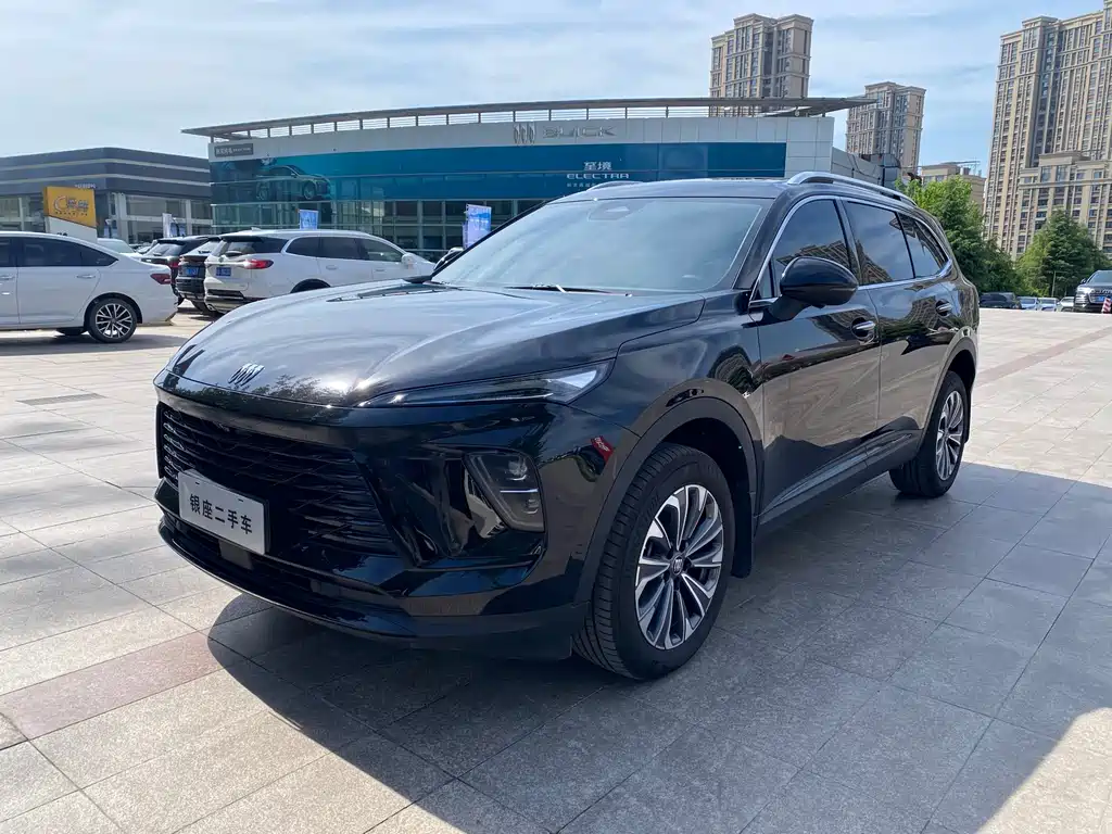 2025 All New Enclave Plus 28T Two-Wheel Drive Platinum Edition