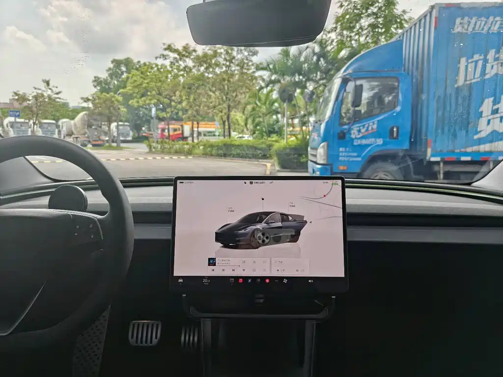 Model 3 Rear-Wheel Drive 2023