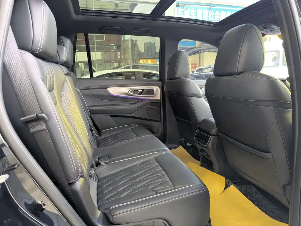 Chery GS8 2022 Model Leading Series 2.0TGDI Two-Wheel Luxury Smart Link Edition (7-seater)