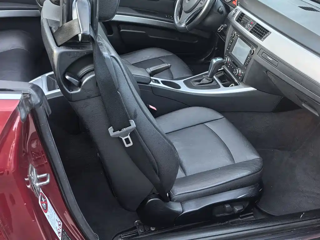 BMW 3 Series (Import) 2011 320i Convertible Coupe Edition