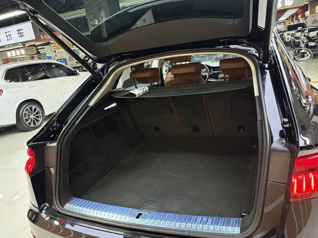 Audi Q8 2019 45 TFSI Luxury Edition