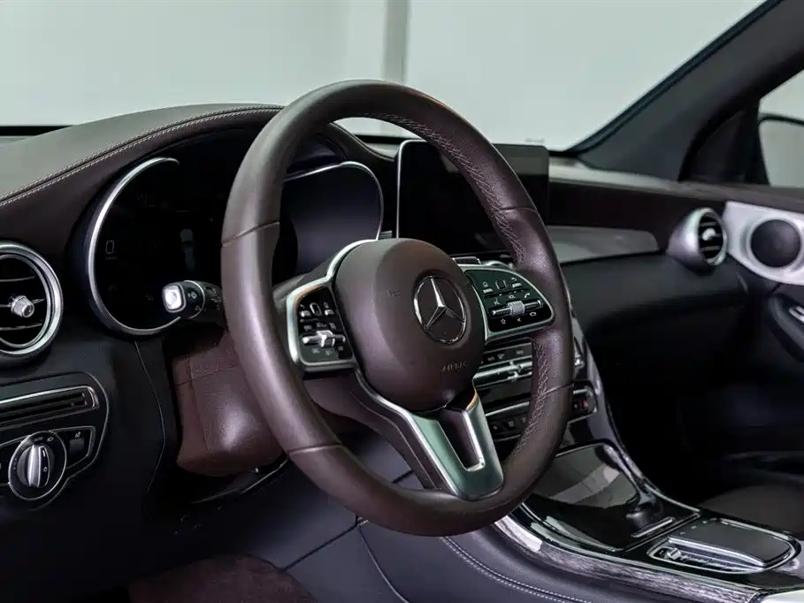 Mercedes-Benz GLC 2021 GLC 260 L 4MATIC Dynamic Edition