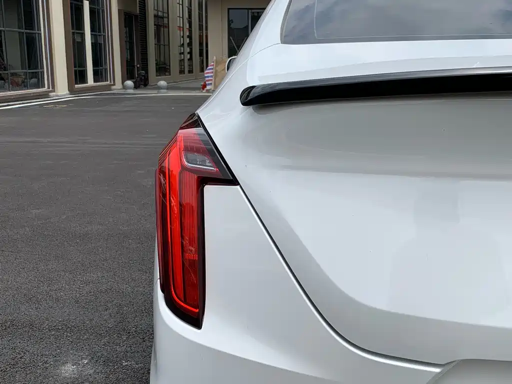 Cadillac CT4 2022 28T Luxury Edition