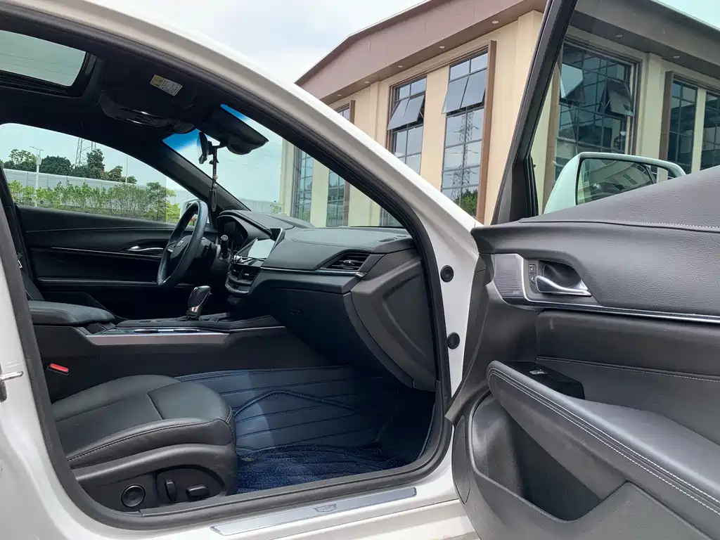 Cadillac CT4 2022 28T Luxury Edition