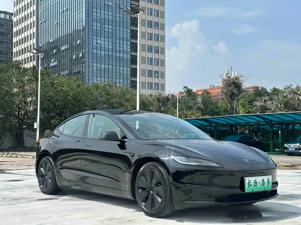 Model 3 Rear-Wheel Drive 2023
