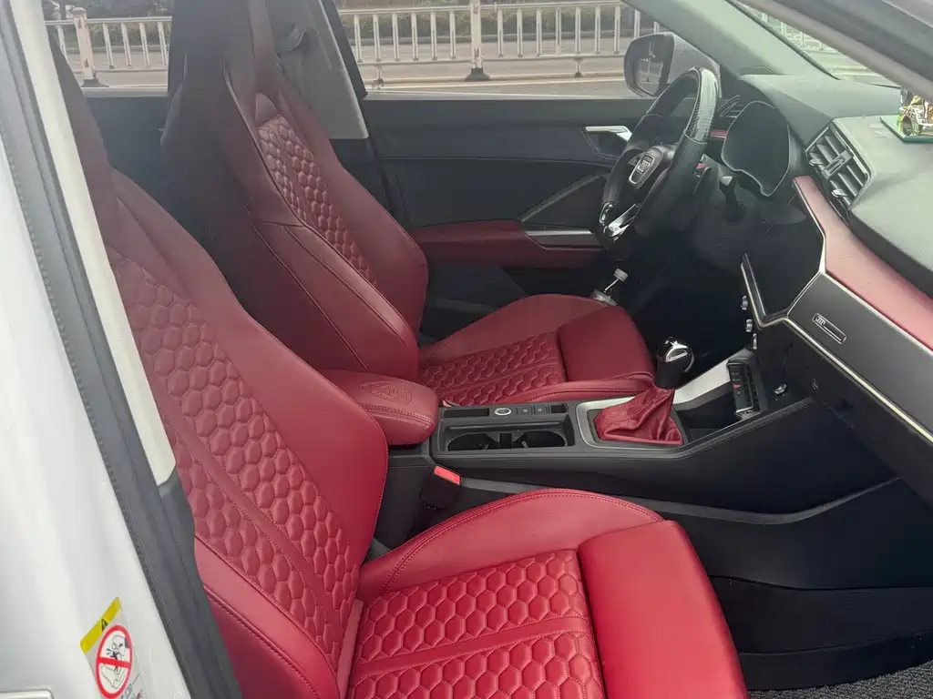 Audi Q3 2020 35 TFSI Sporty Dynamic Edition