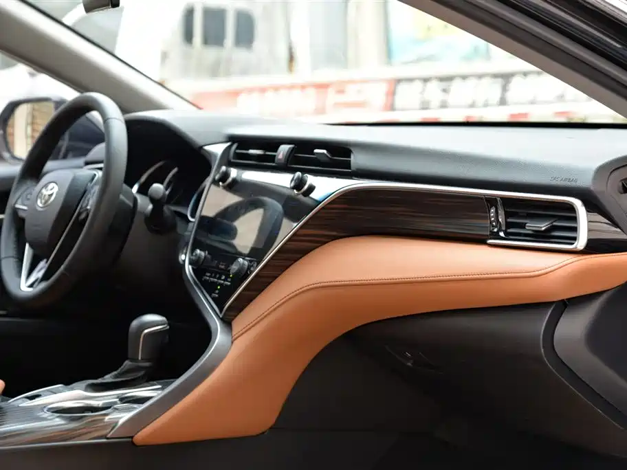 Camry 2021 2.5G Luxury Edition