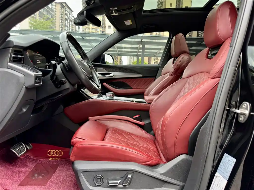 Audi Q6 2024 45 TFSI quattro Black Warrior Edition 7-seat